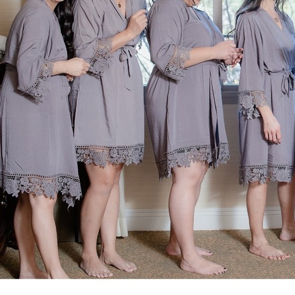 Robe with lace trim
